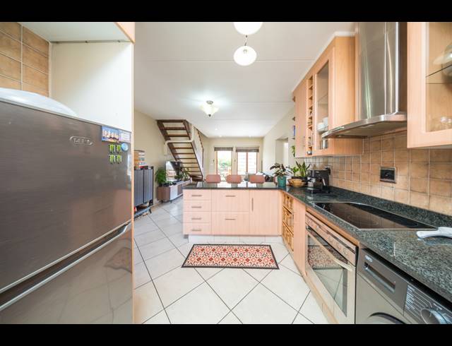 3 BEDROOM TOWNHOUSE FOR SALE IN BEDFORD GARDENS